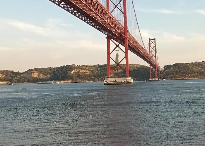 Alcantara Lx Maison d'hôtes Lisboa